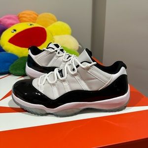Air Jordan 11 Low “Concord”